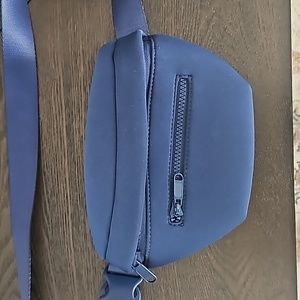 Quince All Day Neoprene Belt Bag